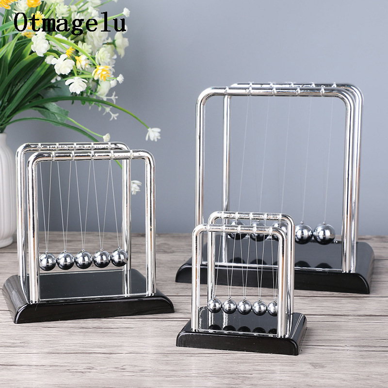 Newton Pendulum Mini Figurine  - Newton Cradle Large recension och pris