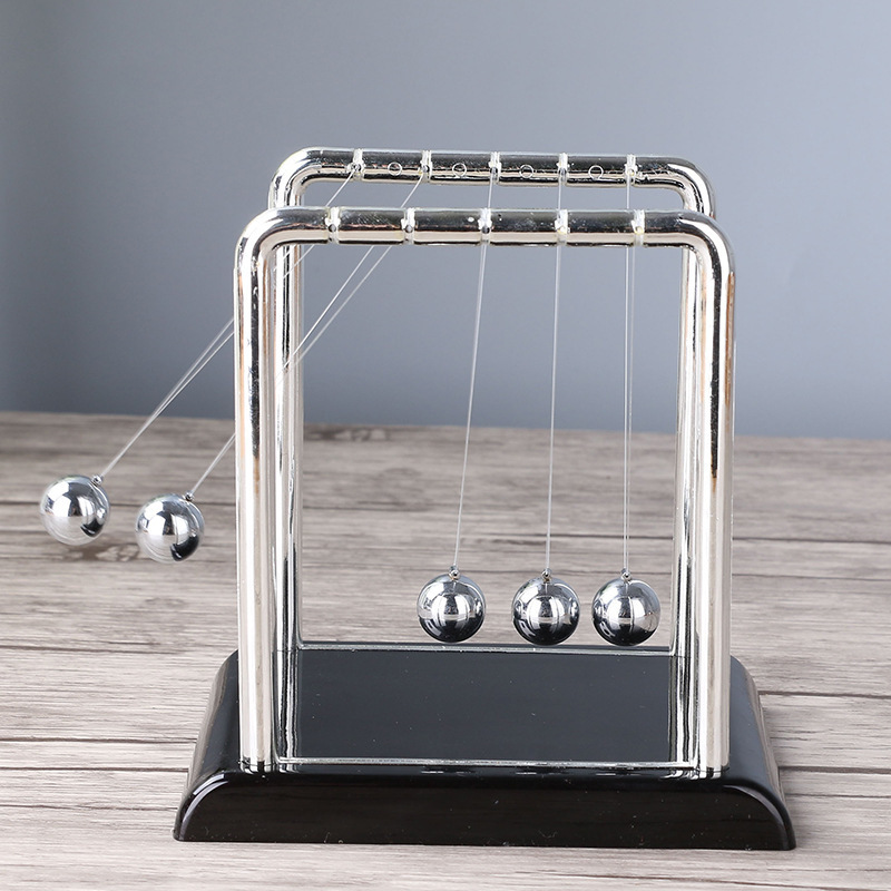 Newton Pendulum Mini Figurine  - Newton Cradle Large recension och pris